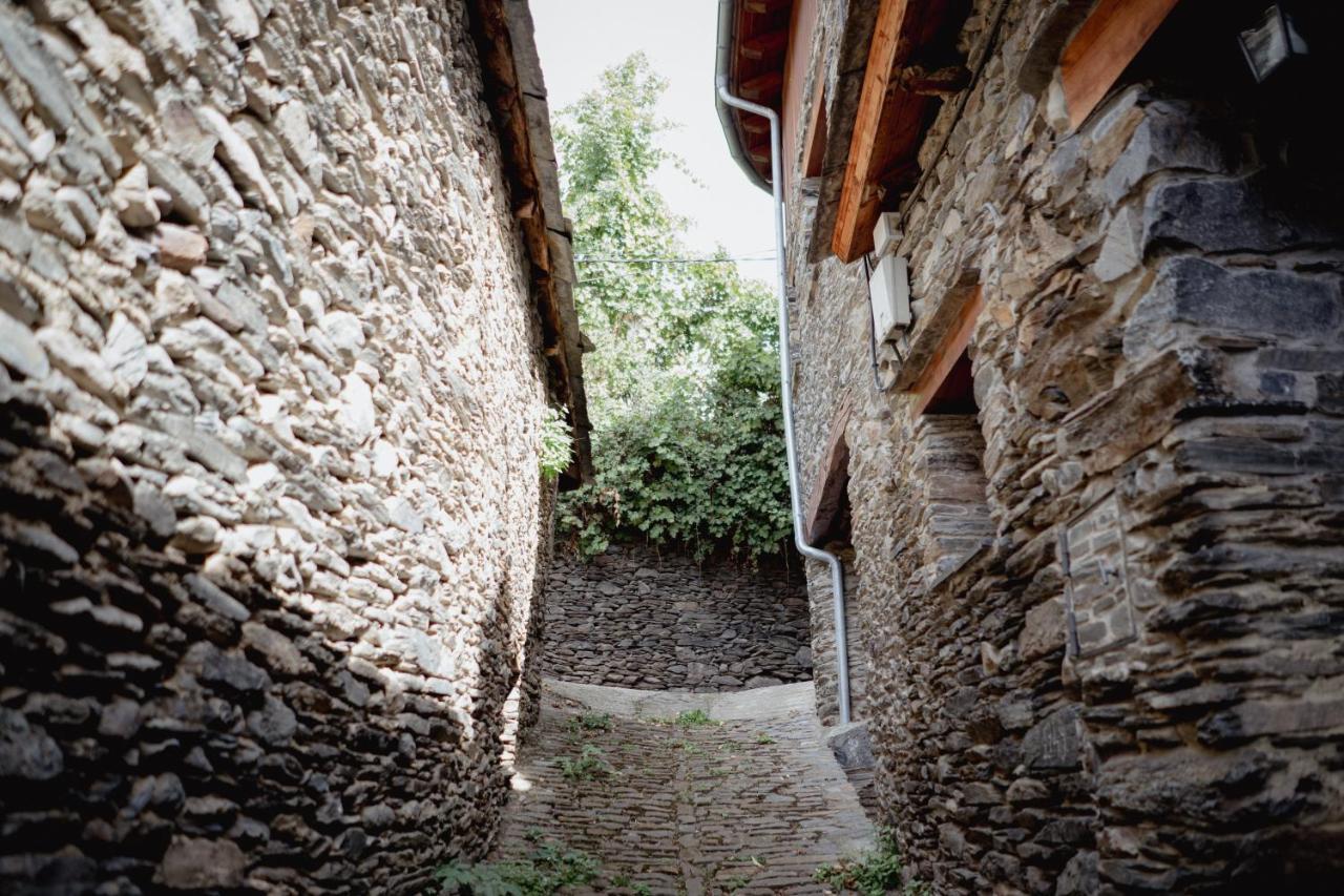 El Xalet De La Vall De Cardos Lladros Buitenkant foto